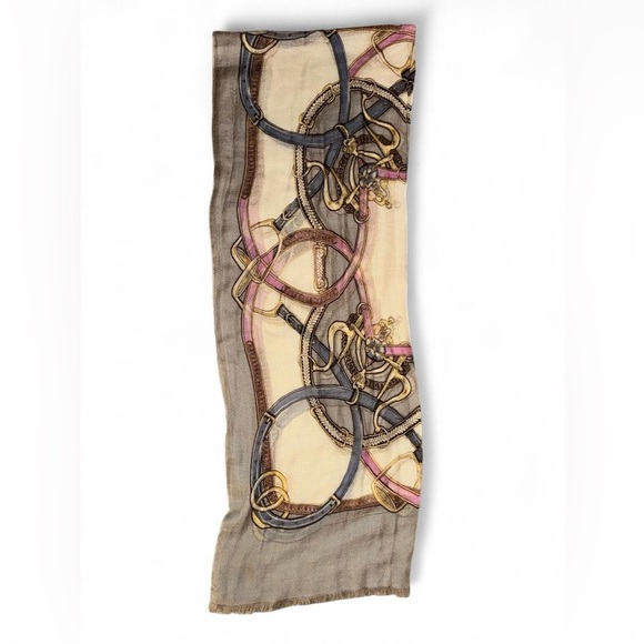 Captiva Cavallo Cashmere Scarf with chain print very light weight - Picture 4 of 8